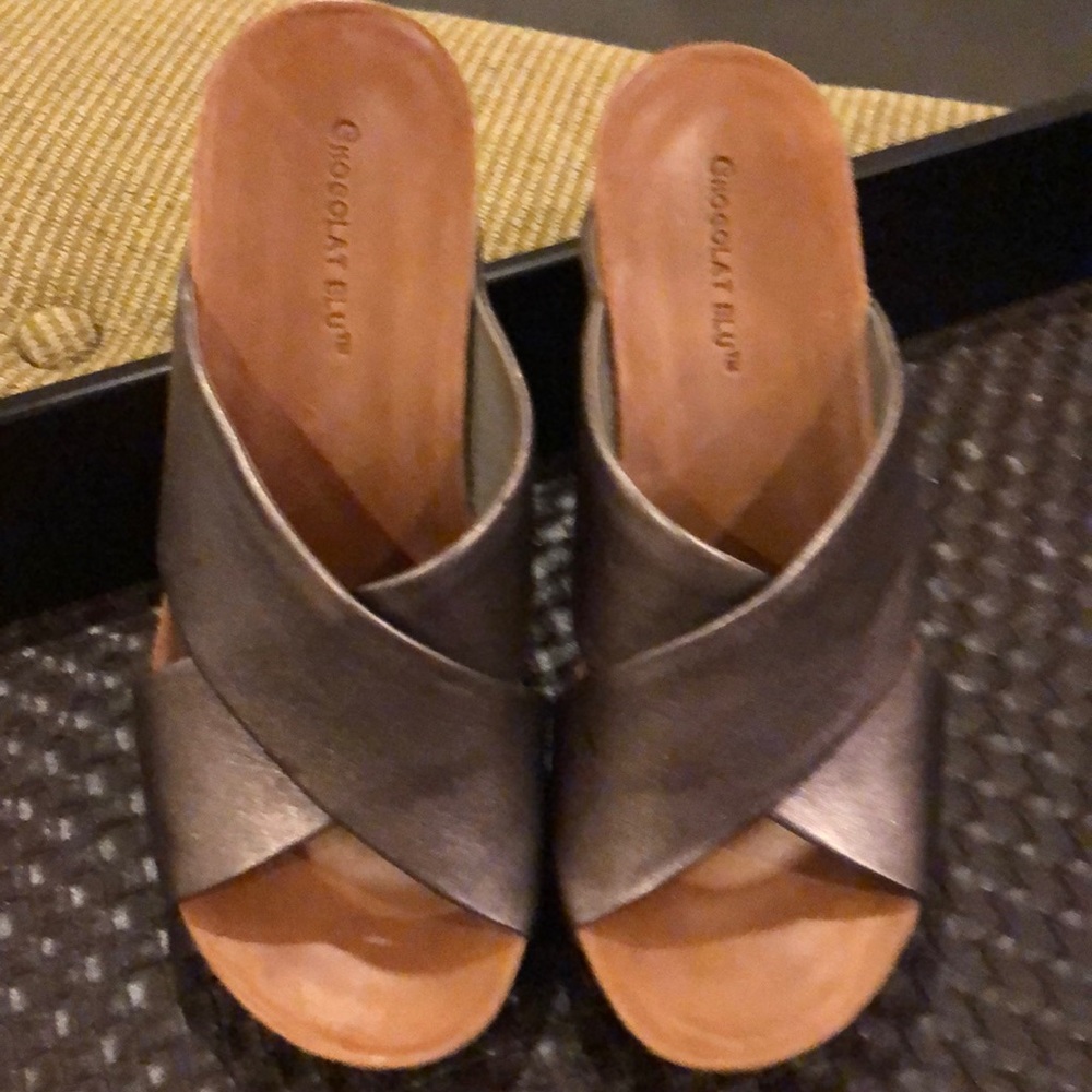 Women’s shoes size 6